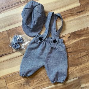 Newborn never worn Irish hat overalls and bow tie#newbornphotography #stpatricks